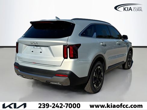 New 2026 Kia Sorento S w/ S Panoramic Sunroof Package image 5