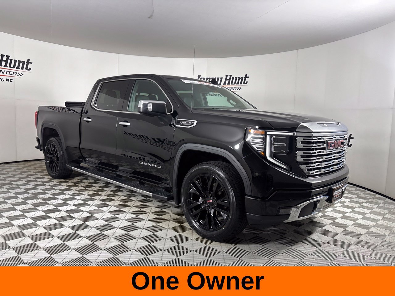 Used 2023 GMC Sierra 1500 Denali AWD/4WD image 4