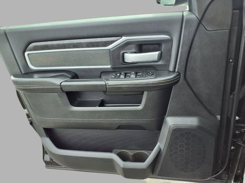 Used 2022 RAM 2500 Big Horn w/ Night Edition image 15