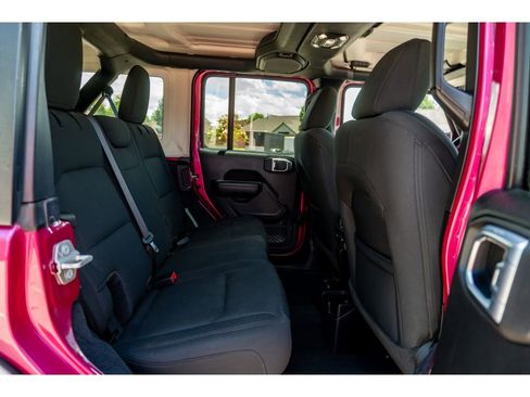 Used 2022 Jeep Wrangler Unlimited Sport AWD/4WD image 16