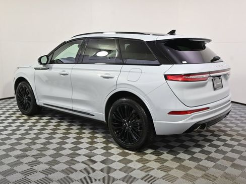 New 2026 Lincoln Corsair Reserve w/ Jet Appearance Package image 3