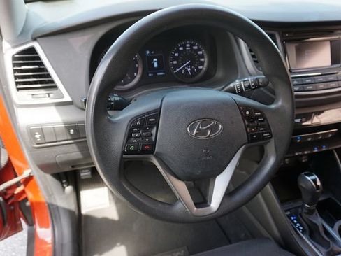 Used 2017 Hyundai Tucson SE w/ SE Popular Package 02 FWD image 9