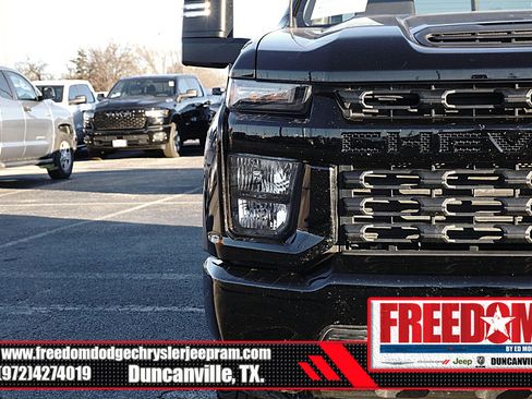 Used 2022 Chevrolet Silverado 2500 Custom w/ Custom Convenience Package image 40