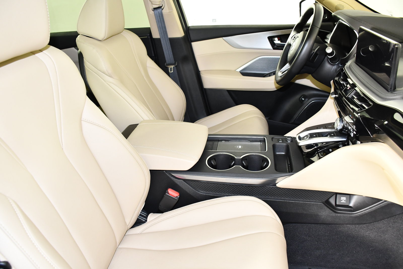 Used 2025 Acura MDX SH-AWD image 42