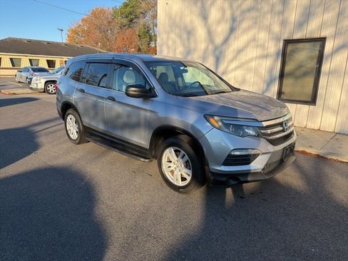 Used 2016 Honda Pilot LX image 1