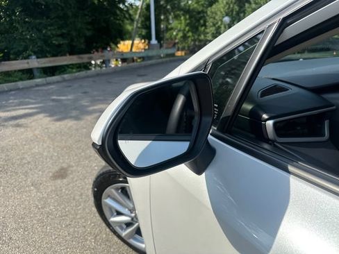 Used 2024 Toyota Corolla LE w/ LE Convenience Package FWD image 15