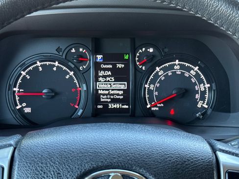 Used 2021 Toyota 4Runner SR5 AWD/4WD image 20