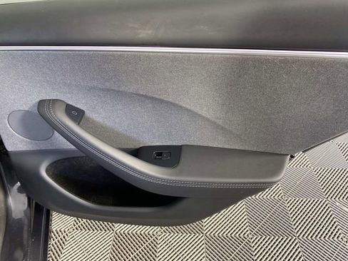 Used 2025 Tesla Model 3 Long Range image 24