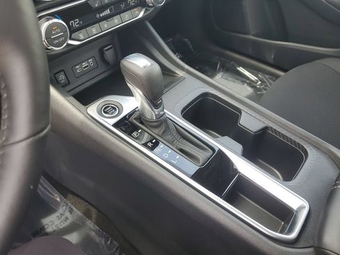 Used 2024 Nissan Sentra SV w/ All-Weather Package FWD image 25