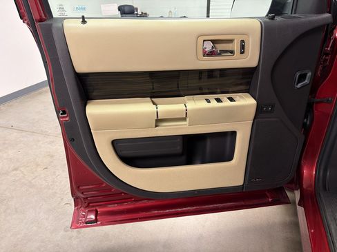 Used 2017 Ford Flex SEL w/ Equipment Group 202A FWD image 13
