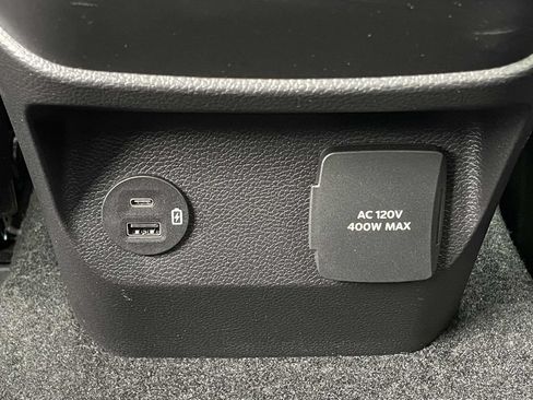 Used 2025 Ford Ranger Lariat w/ FX4 Off-Road Package AWD/4WD image 5