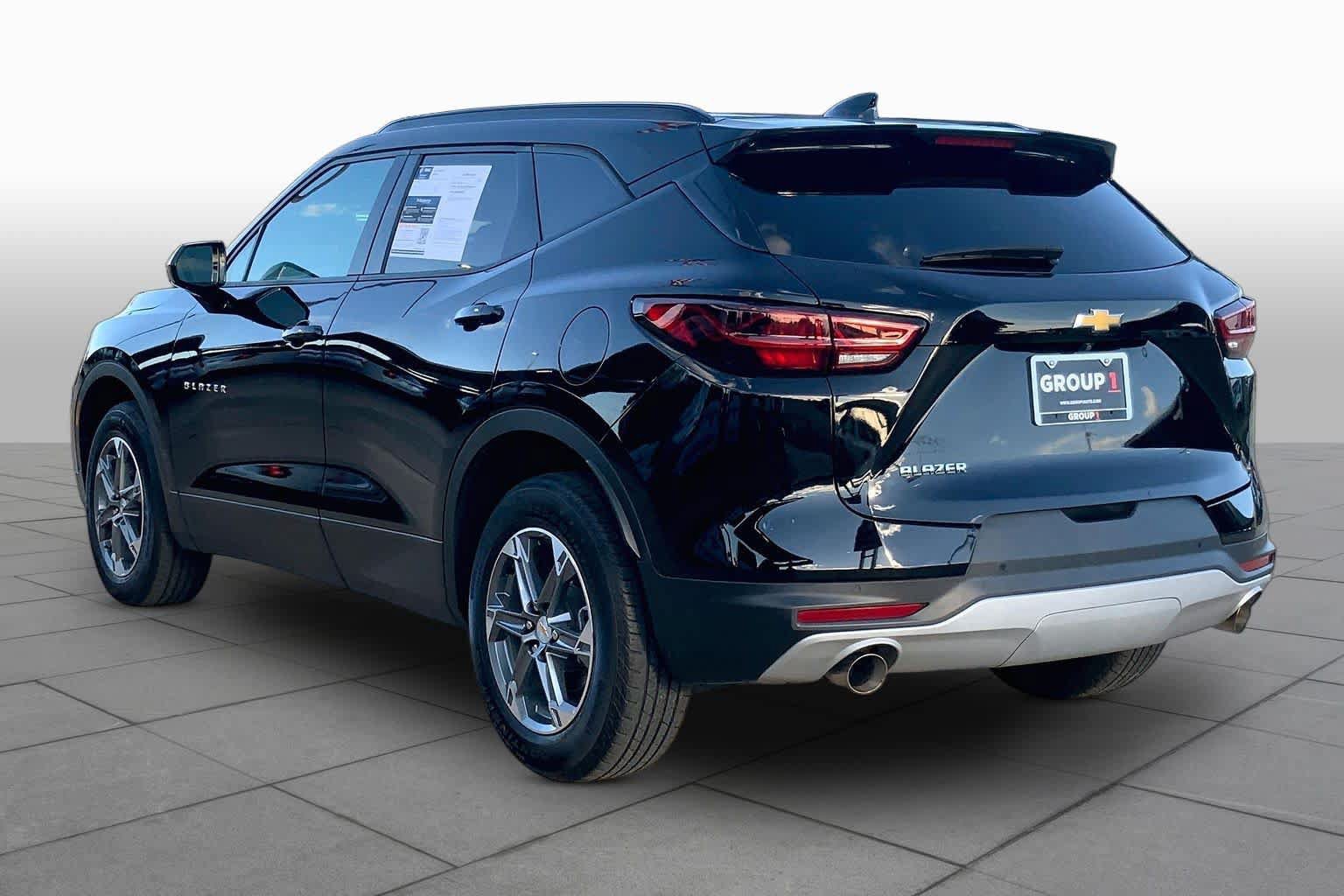 Used 2024 Chevrolet Blazer LT w/ Convenience Package FWD image 12