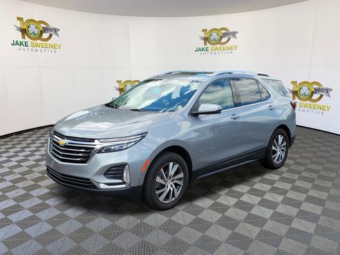 Used 2023 Chevrolet Equinox Premier AWD/4WD image 3