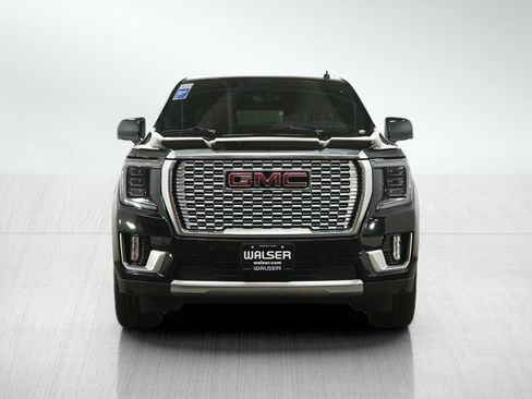 Used 2021 GMC Yukon Denali w/ Denali Ultimate Package AWD/4WD image 8