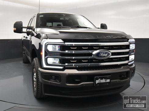 Used 2023 Ford F250 King Ranch w/ FX4 Off-Road Package image 52