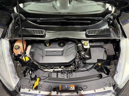 Used 2017 Ford Escape SE image 9