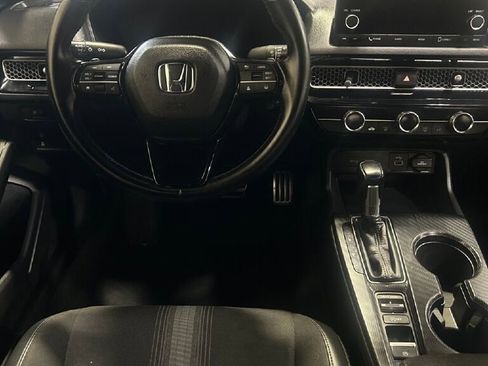 Used 2022 Honda Civic Sport image 2