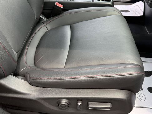 Used 2025 Honda Odyssey Sport-L image 18