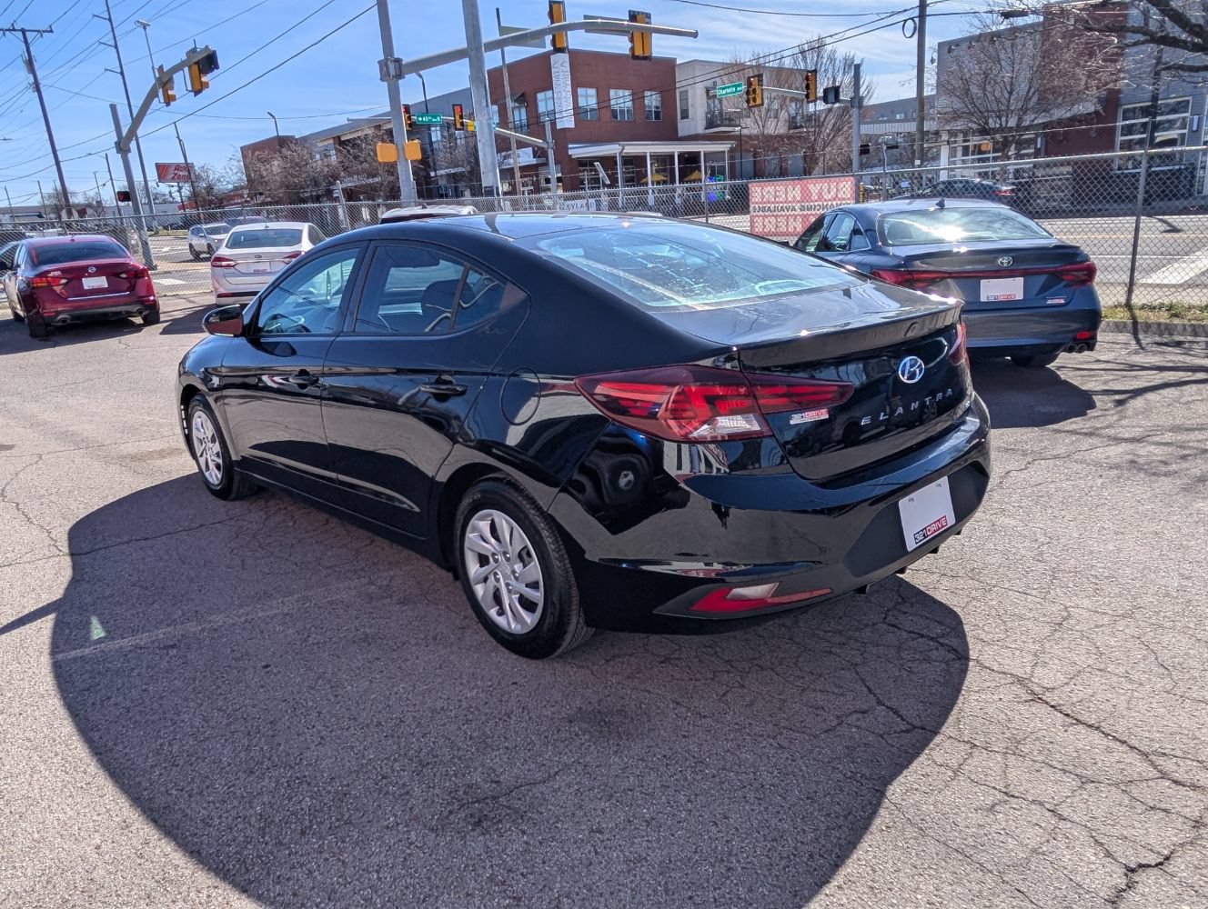 Used 2019 Hyundai Elantra SE w/ Cargo Package FWD image 8
