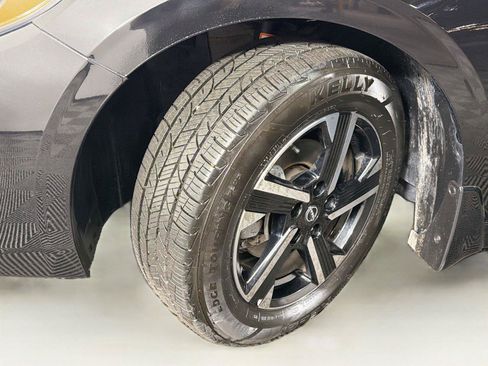 Used 2025 Nissan Sentra SV FWD image 35
