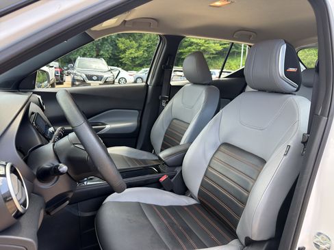 Certified 2024 Nissan Kicks SR w/ SR Premium Package FWD image 11