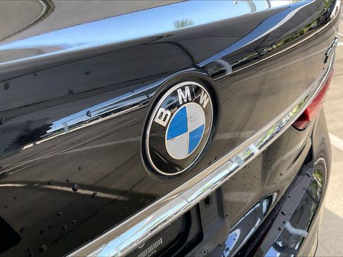 Used 2016 BMW 740i RWD image 31