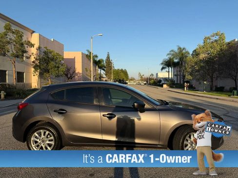 Used 2018 MAZDA MAZDA3 Sport image 11