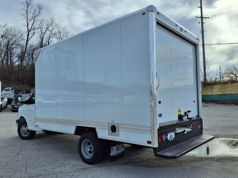 New 2025 GMC Savana 3500 w/ Power Convenience Package image 20