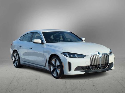 Certified 2025 BMW i4 xDrive40i w/ Premium Package image 2