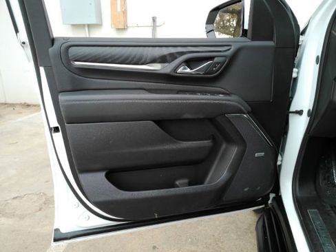 Used 2024 GMC Yukon Denali image 15