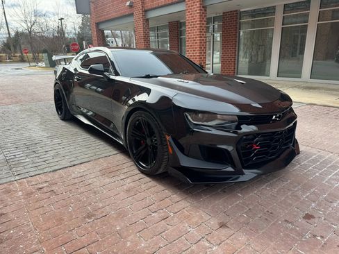 Used 2021 Chevrolet Camaro ZL1 image 1