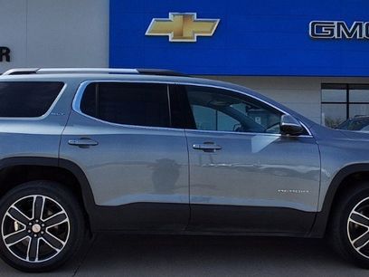 Used 2023 GMC Acadia SLT w/ Technology Package