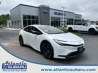 Used 2023 Toyota Prius LE video 1