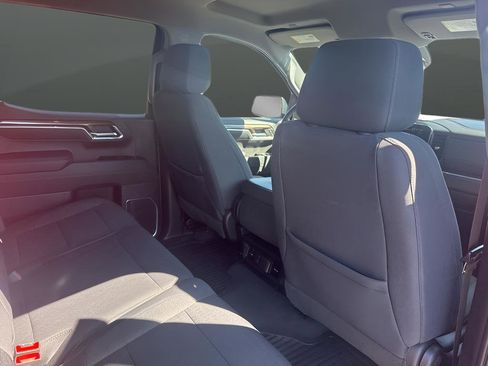 Used 2023 Chevrolet Silverado 1500 LT AWD/4WD image 28