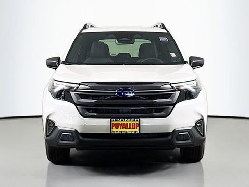 New 2026 Subaru Forester Premium AWD/4WD image 2