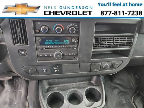 Used 2017 Chevrolet Express 3500 image 17
