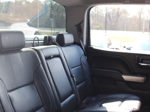 Used 2017 Chevrolet Silverado 2500 LT w/ LT Fleet Convenience Package image 31