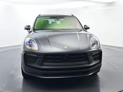 Certified 2025 Porsche Macan GTS AWD/4WD image 18