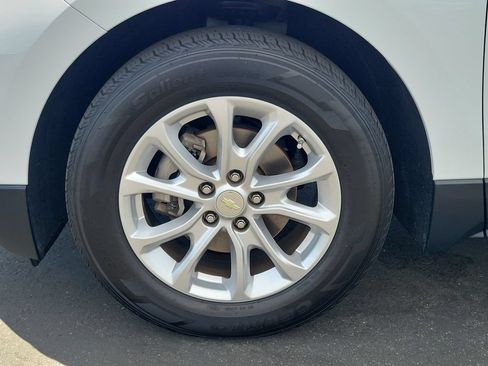 Used 2019 Chevrolet Equinox LT FWD image 31