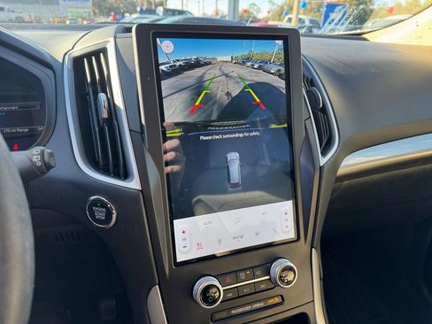 Certified 2023 Ford Edge SEL w/ Convenience Package image 39