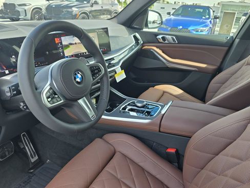 New 2026 BMW X5 xDrive40i w/ M Sport Package AWD/4WD image 18
