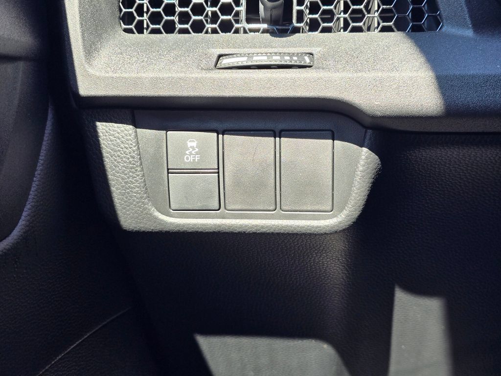 Certified 2025 Honda CR-V EX image 18