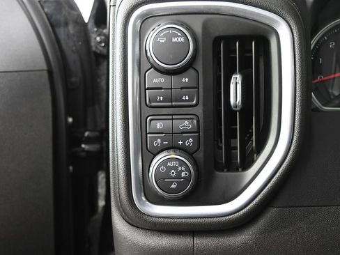 Used 2022 Chevrolet Silverado 1500 High Country AWD/4WD image 24
