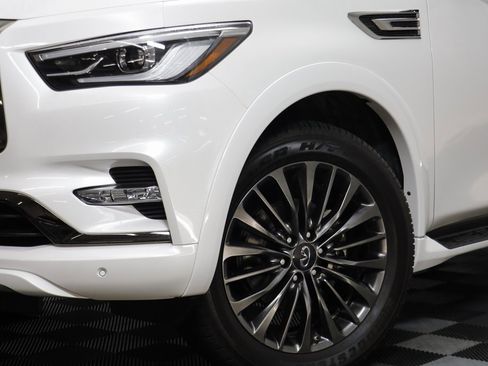 Used 2023 INFINITI QX80 Premium Select w/ Cargo Package image 3