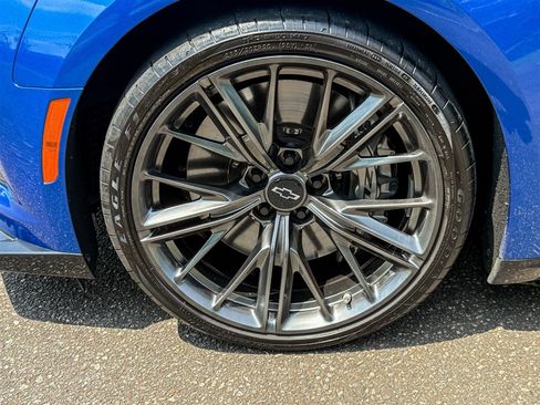 Used 2017 Chevrolet Camaro ZL1 RWD image 17