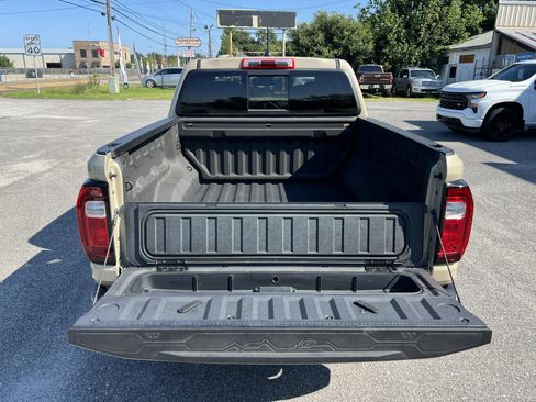 Used 2024 GMC Canyon Elevation w/ Convenience Package RWD image 13