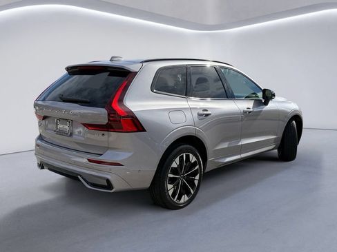 Used 2026 Volvo XC60 B5 Plus w/ Protection Package Premier AWD/4WD image 4