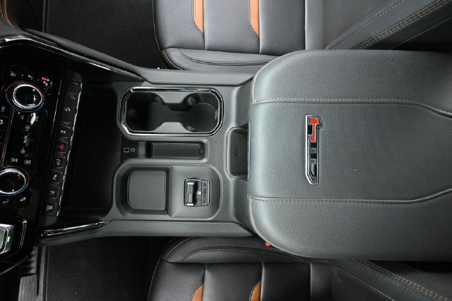 Used 2024 GMC Sierra 2500 AT4 w/ Technology Package AWD/4WD image 27