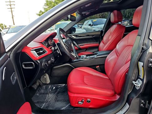 Used 2022 Maserati Ghibli Modena image 25