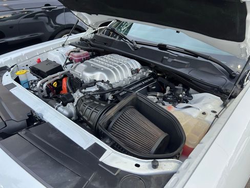 Used 2021 Dodge Challenger SRT Hellcat w/ Plus Package image 17